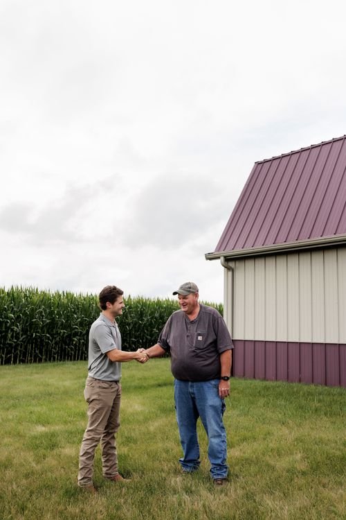 Manage your producer risk with Advance Trading's customized risk management programs